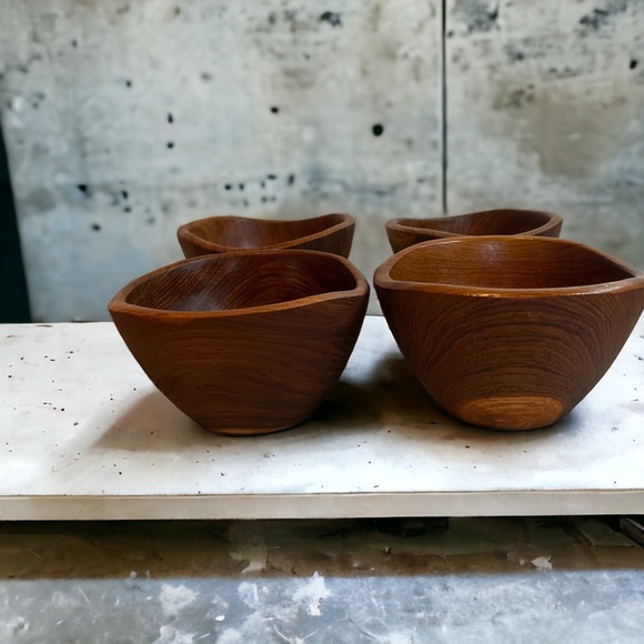 Vintage Mid 20th Century Teak Wood Salad Bowl Set of 4, Organic,Sustainable - Picture 2 of 9
